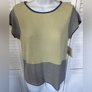 Liz Claiborne Colorblock Top Size Medium NEW